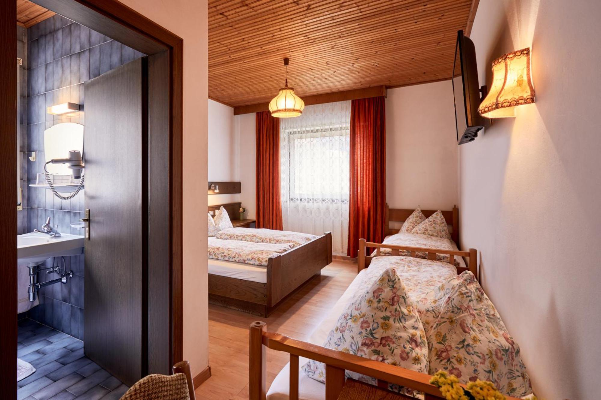 Ferienpension Zummüllerhof Natz-Schabs Habitación foto